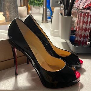 Heels brand new, only wore for pictures size 38.5 bought at neiman Marcus